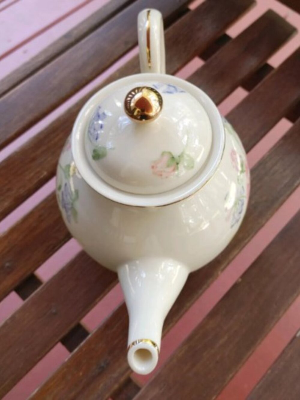 LENOX TEAPOT – Chelsea Rose, 24K Gold Accents, Collectible